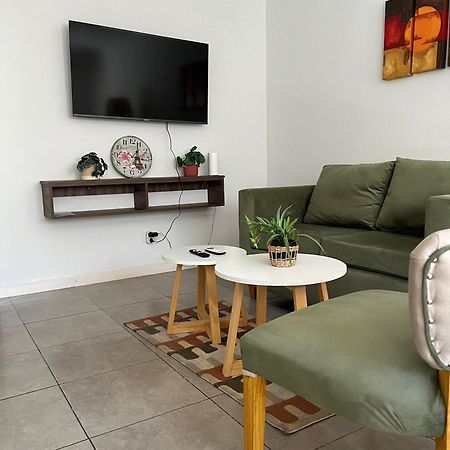 דירות מנדוזה Luminoso Departamento En Zona Residencial מראה חיצוני תמונה
