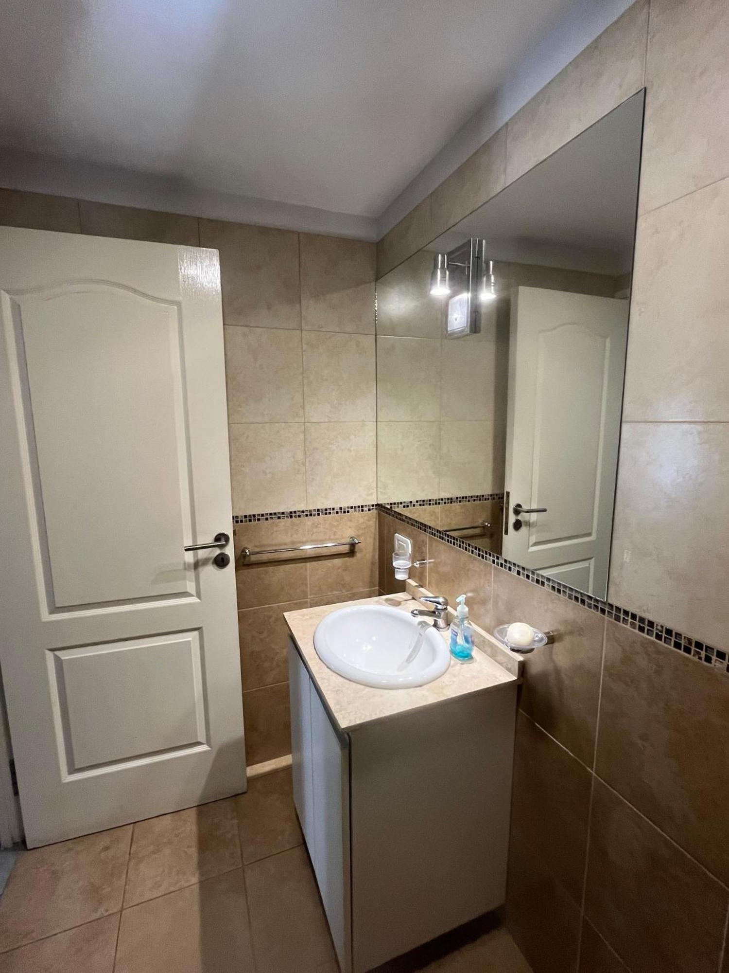 דירות מנדוזה Luminoso Departamento En Zona Residencial מראה חיצוני תמונה